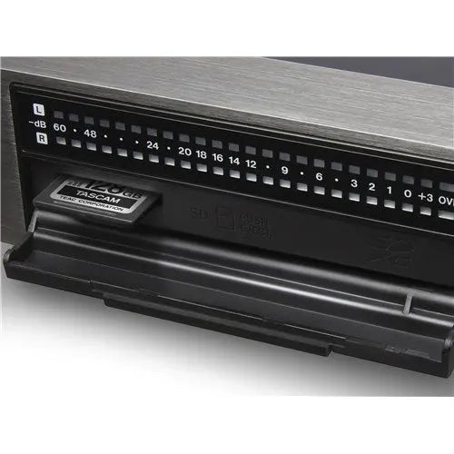 Tascam DA-3000SD Professional Stereo Master Recorder TASCAM