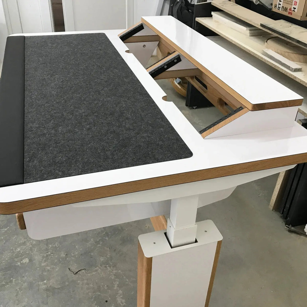 Zaor S-Alto Motorised Sit/Stand Desk Zaor