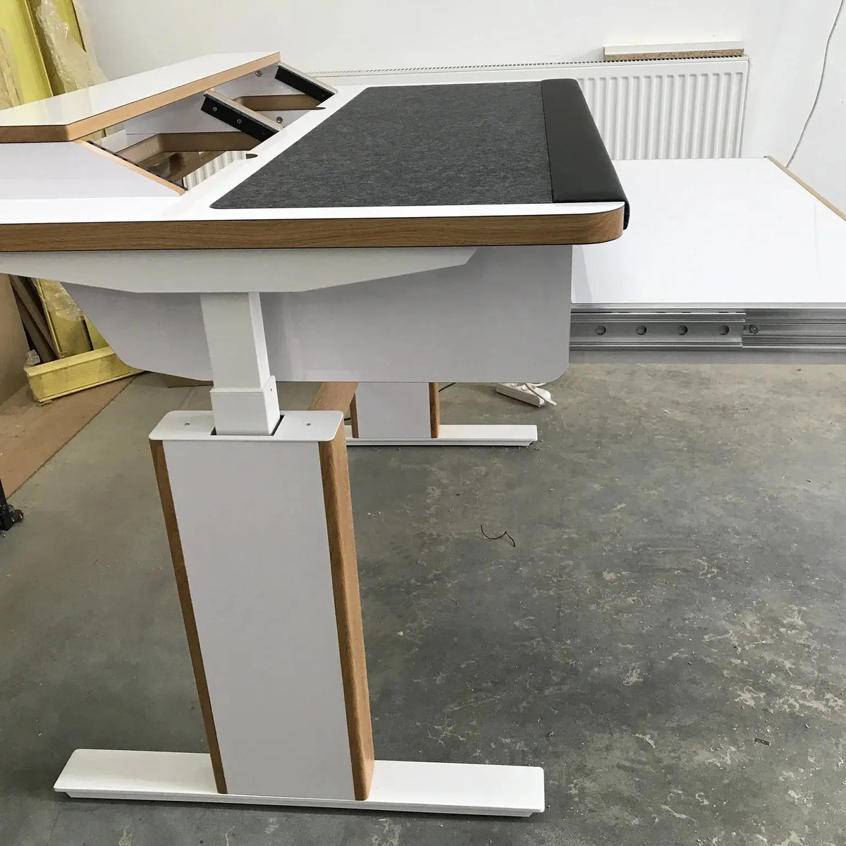 Zaor S-Alto Motorised Sit/Stand Desk Zaor