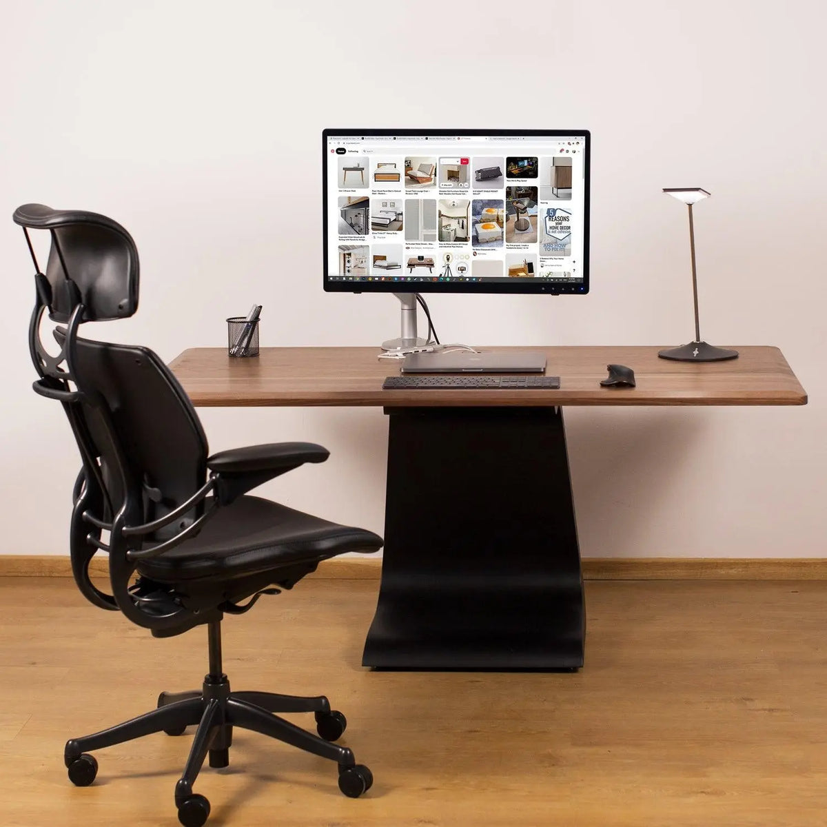 Ergomood Mono Leg VelaMas Solid Wood Office Desk - Koala Audio