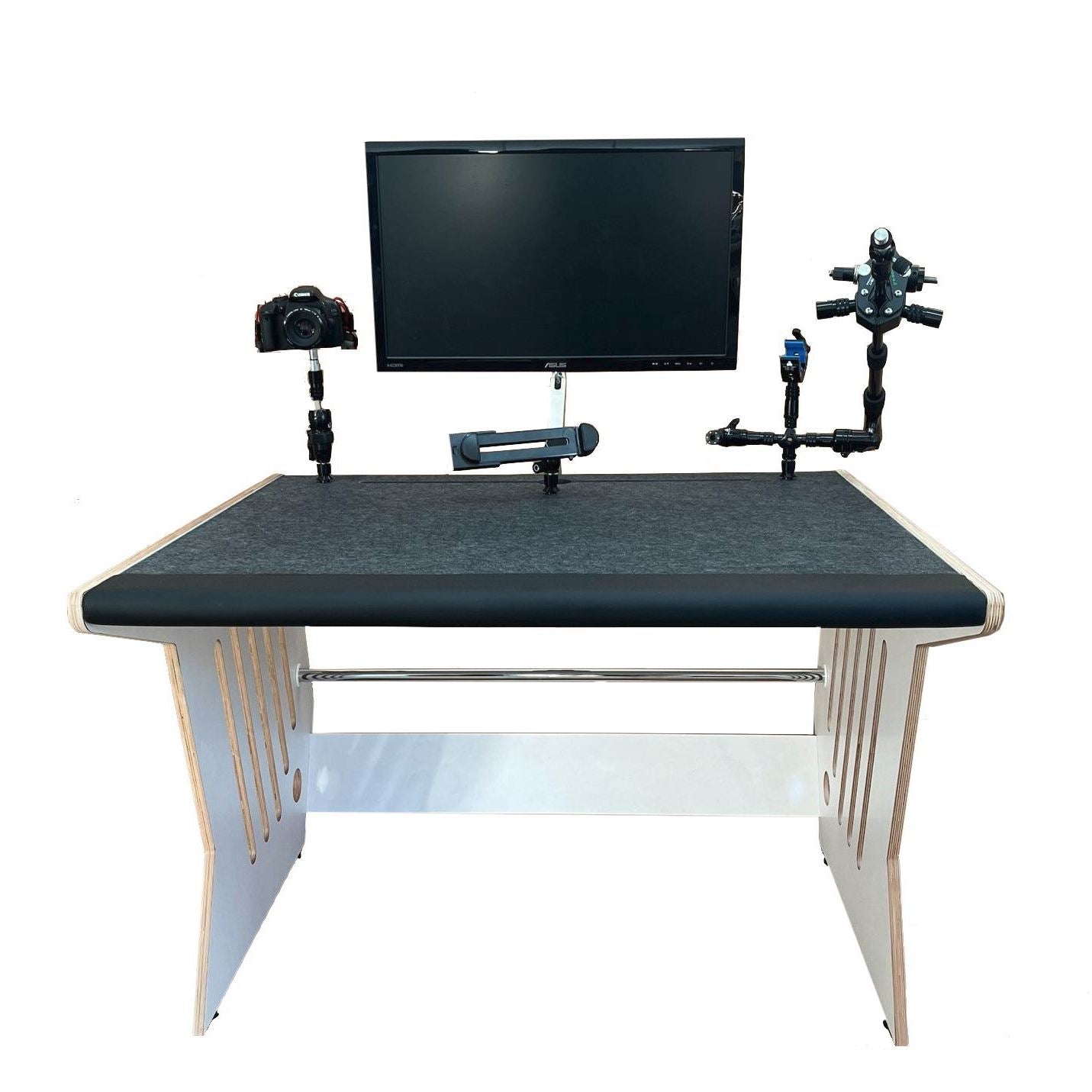 ZAOR Tela Multimedia/Podcasting Production Desk