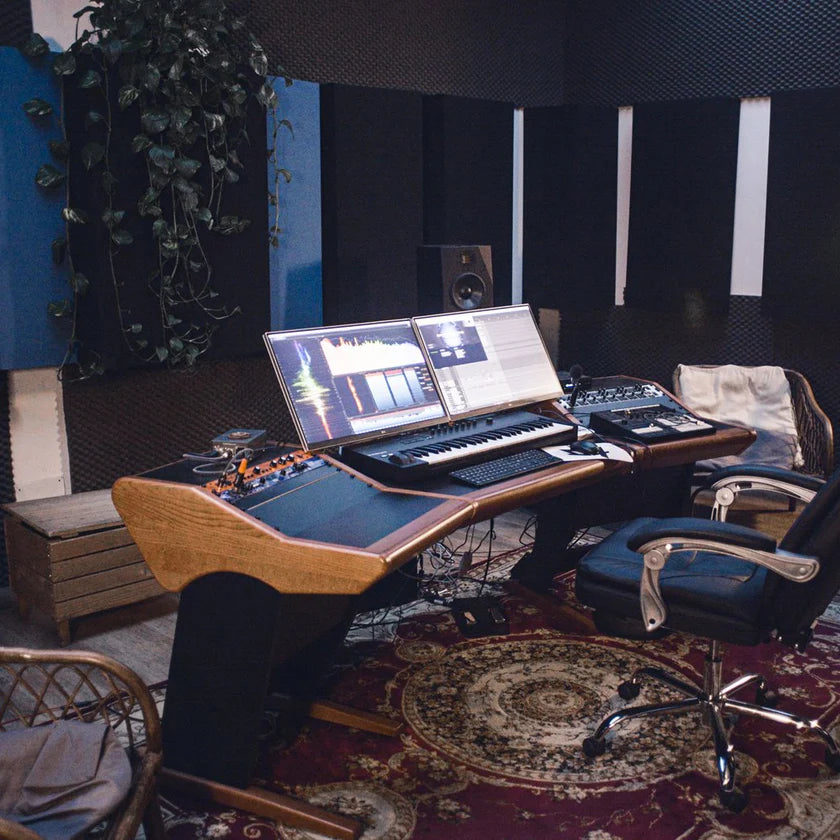 Zaor Onda Angled MKII Classic Studio Desk