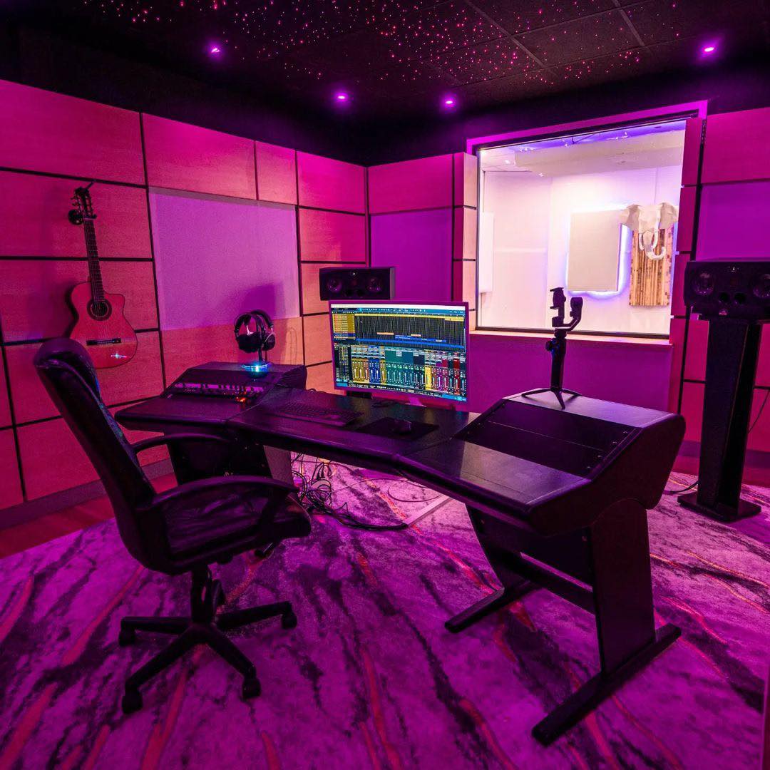 Zaor Onda Angled MKII Classic Studio Desk