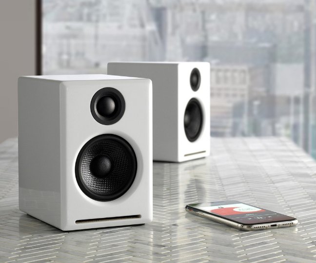 Audioengine 2 + Wireless Desktop Speakers - Gloss White