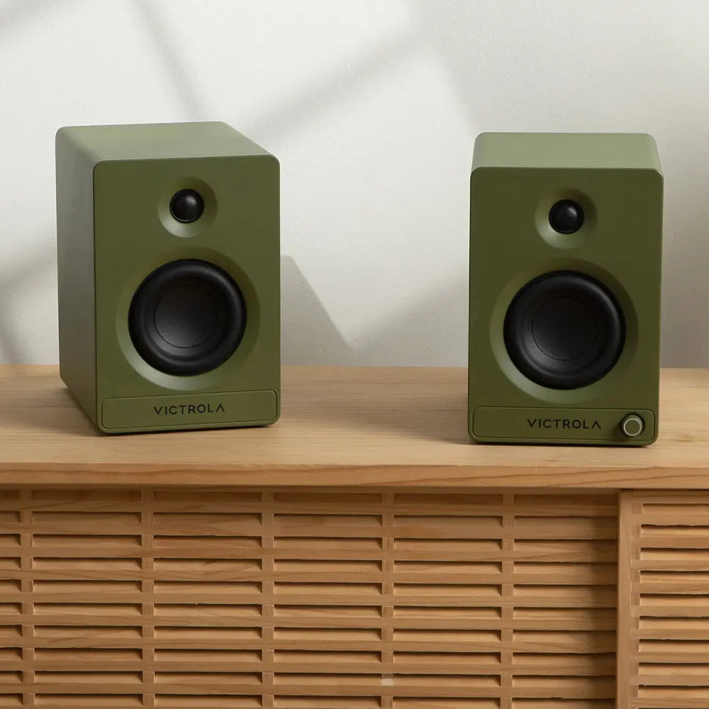 Victrola Tempo Bookshelf Speakers - Green Victrola