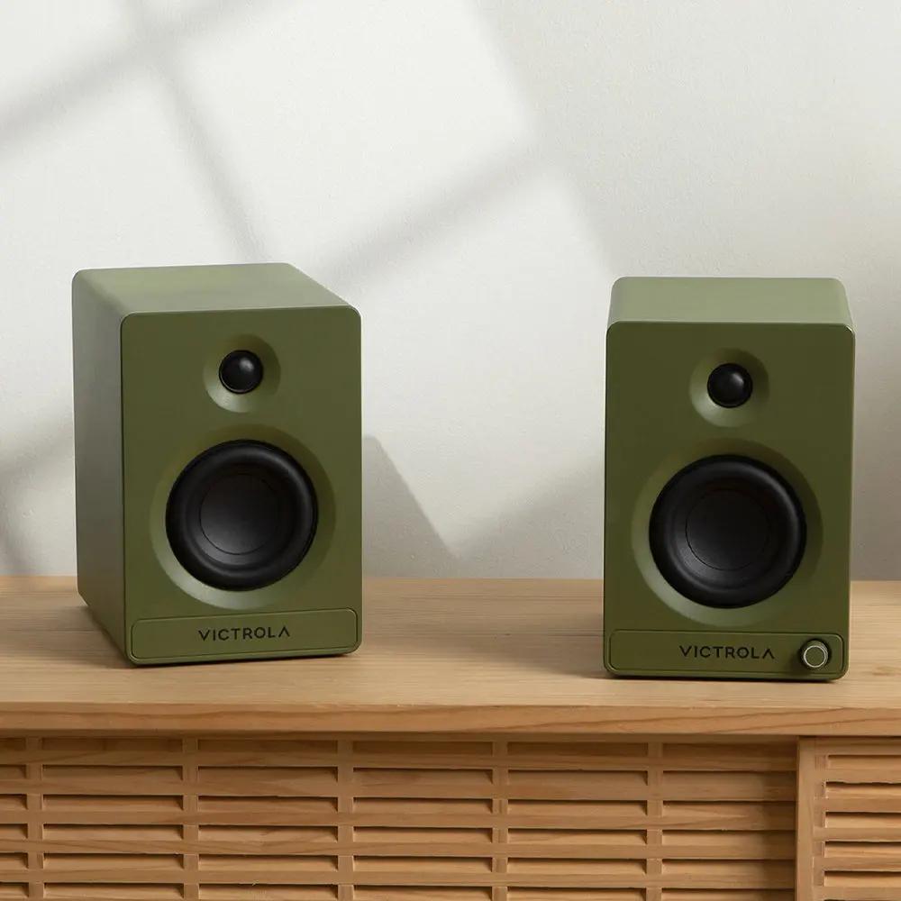 Victrola Automatic Turntable + Victrola Tempo Bookshelf Speakers Bundle - Green Victrola