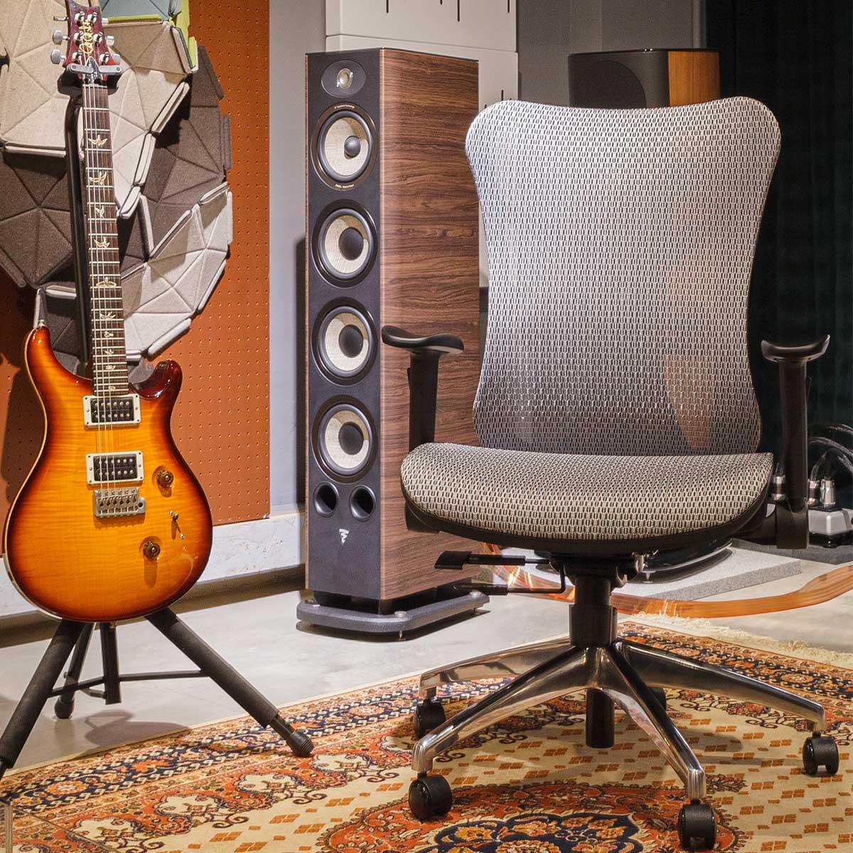 Wavebone Viking Premium Multifunctional Studio Chair - Koala Audio